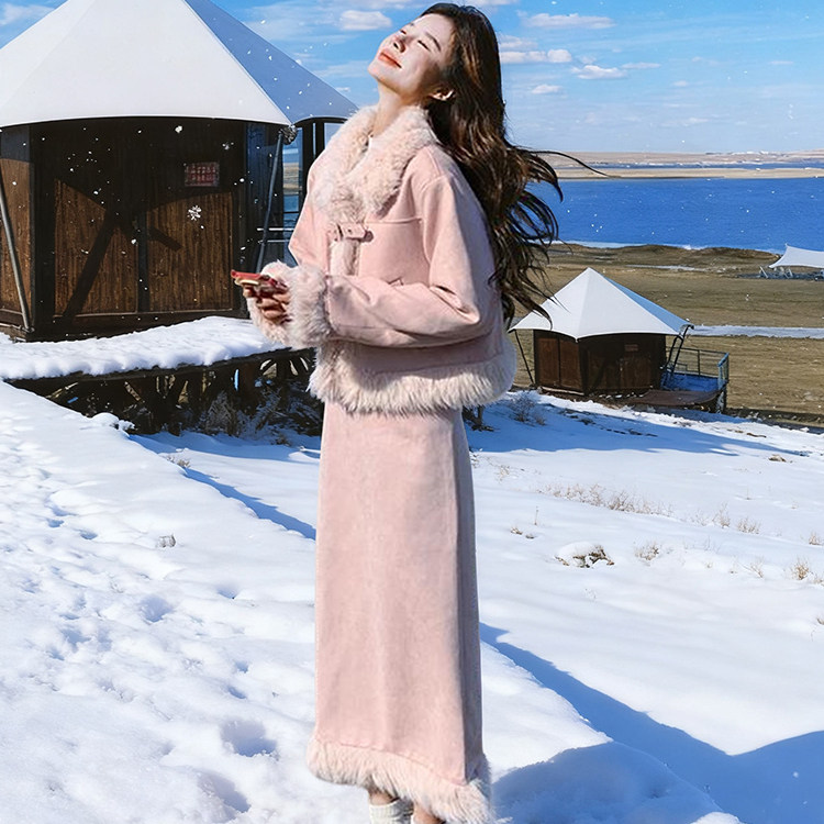 小香风套装女秋冬2025高级感小个子毛毛外套半身裙休闲时尚两件套