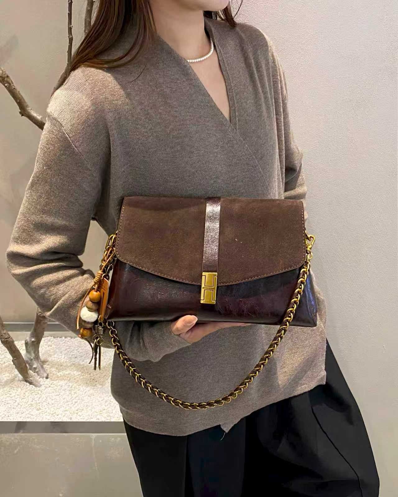 美缇女包链条磨砂皮单肩斜挎百搭