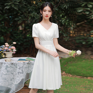 白色法式领证登记轻婚纱礼服女气质短款我秋冬连衣裙平时可穿