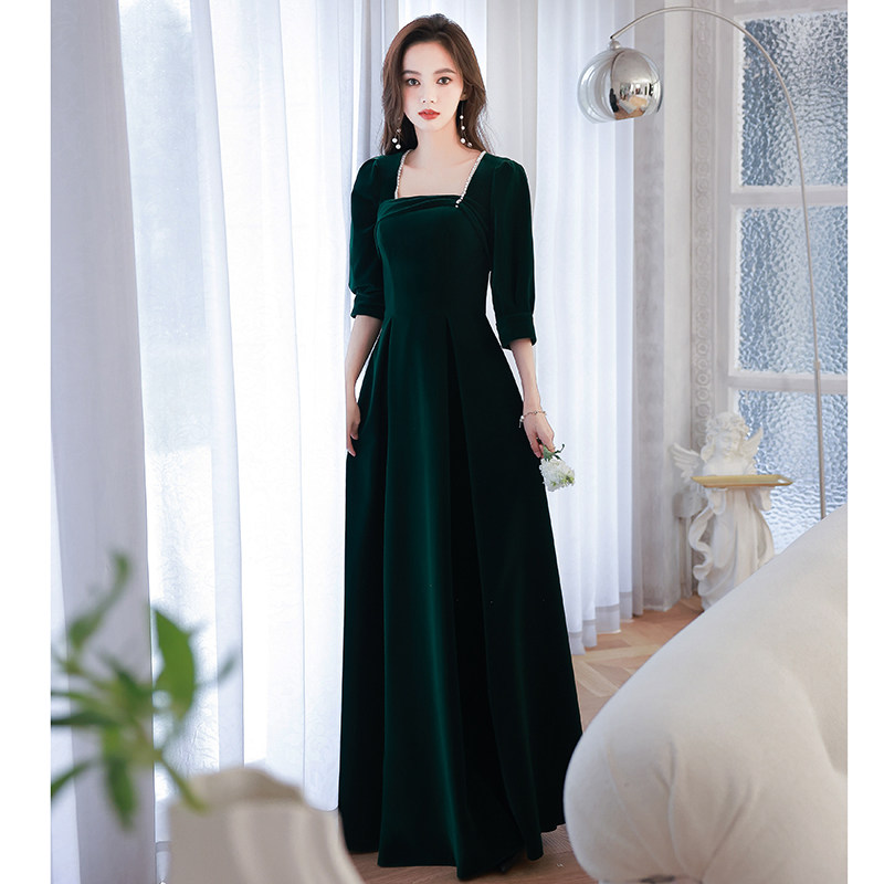 绿色晚礼服女2026新款图片