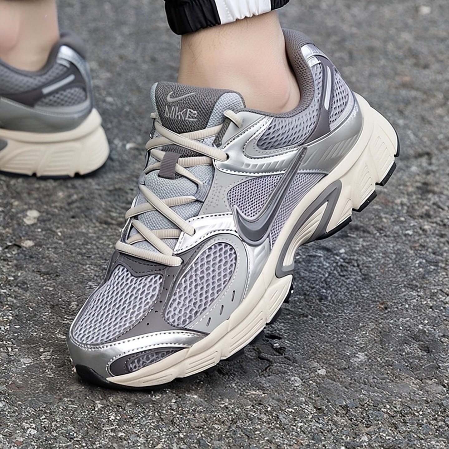 老爹鞋耐克男鞋2025新款运动鞋V5 RNR复古网面透气休闲Nike跑步鞋