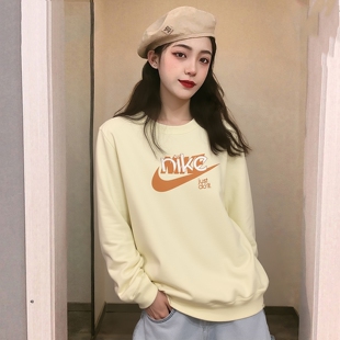 Nike耐克女士印花卫衣浅色圆领套头衫2025年新款运动上衣针织外套