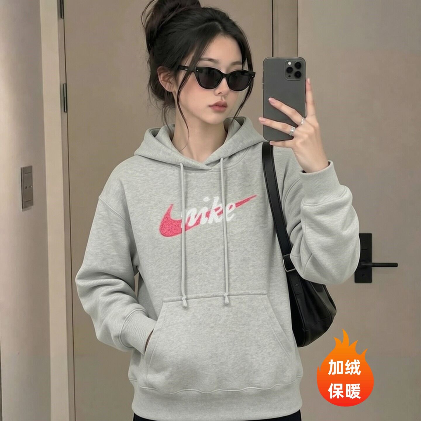 Nike耐克潮流时尚加绒卫衣女子连帽上衣冬季新款运动装宽松版外套