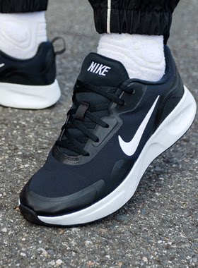 NIKE耐克跑步鞋男子正品冬季新款轻便透气缓震保暖户外防风运动鞋