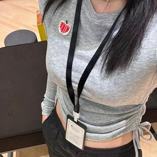耐克女卫衣2025春短款情人节圆领罗纹刺绣贴片长袖运动T恤HV8728