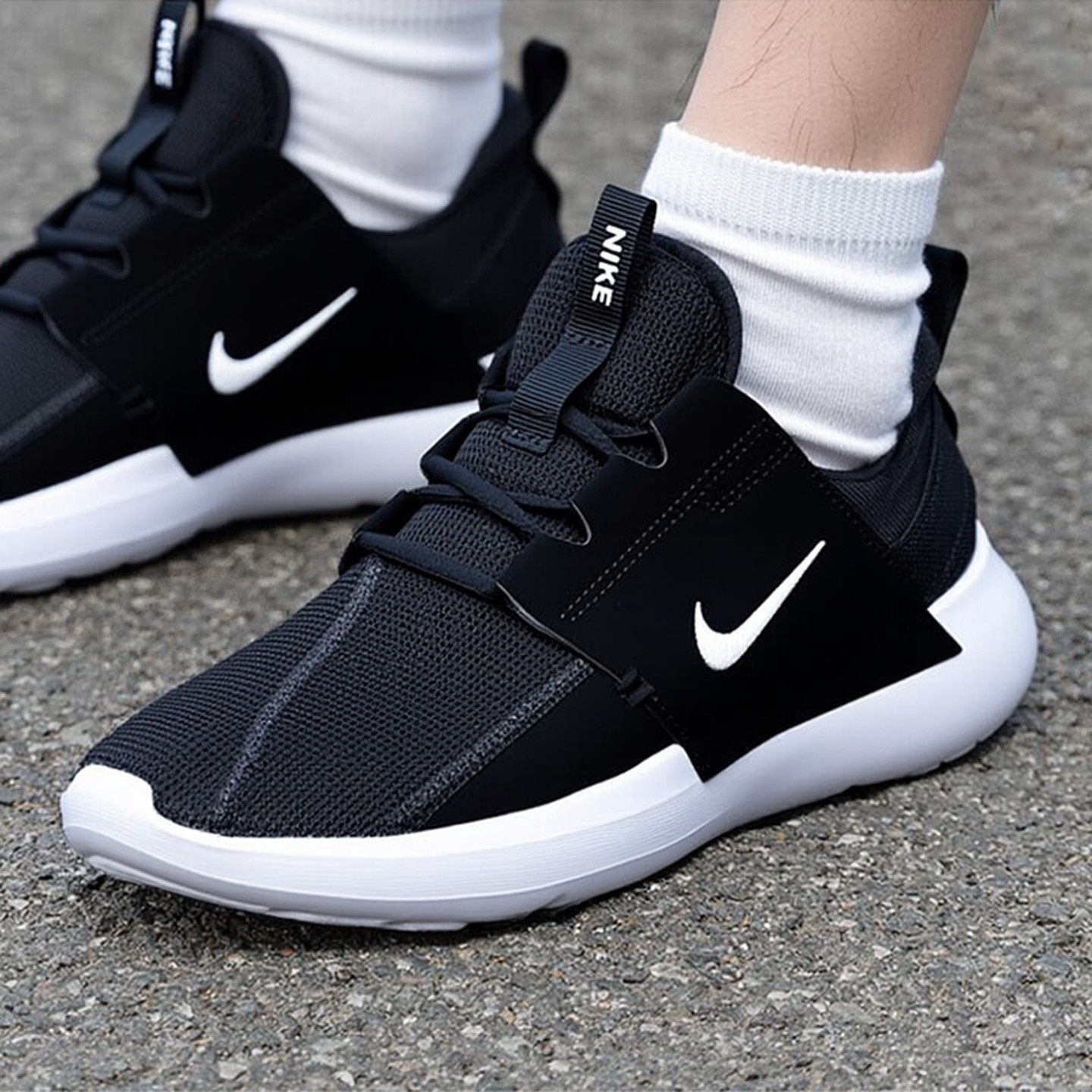 Nike耐克运动鞋男鞋2026春季新款网面透气慢跑鞋耐磨缓震跑步鞋