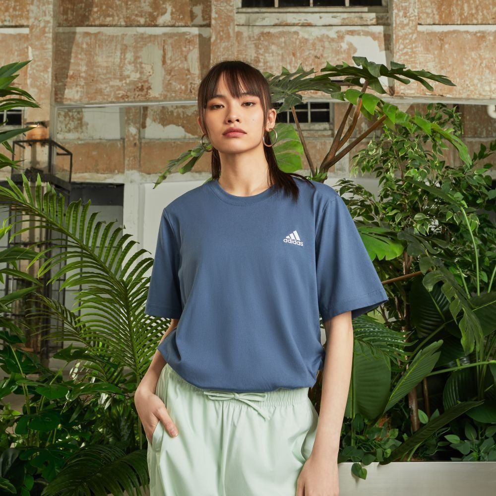 阿迪达斯短袖女夏季新款纯色百搭运动服半袖简约校园蓝色棉T恤女,运动服/休闲服装,运动T恤,淘宝优惠券,粉丝福利购,淘宝优惠卷