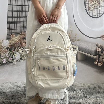 乔丹官方正品学生篮球背包双肩包