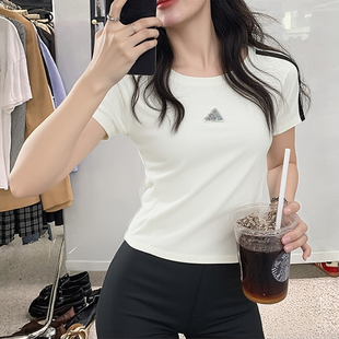 阿迪达斯白T恤女夏季新款条纹短款上衣露脐半袖校园风短袖KS0276