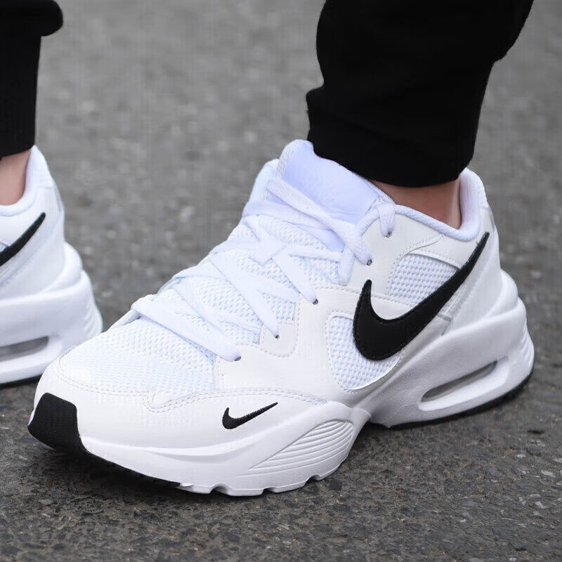Nike耐克正品白色老爹鞋复古男鞋防滑耐磨运动鞋新款休闲跑步鞋