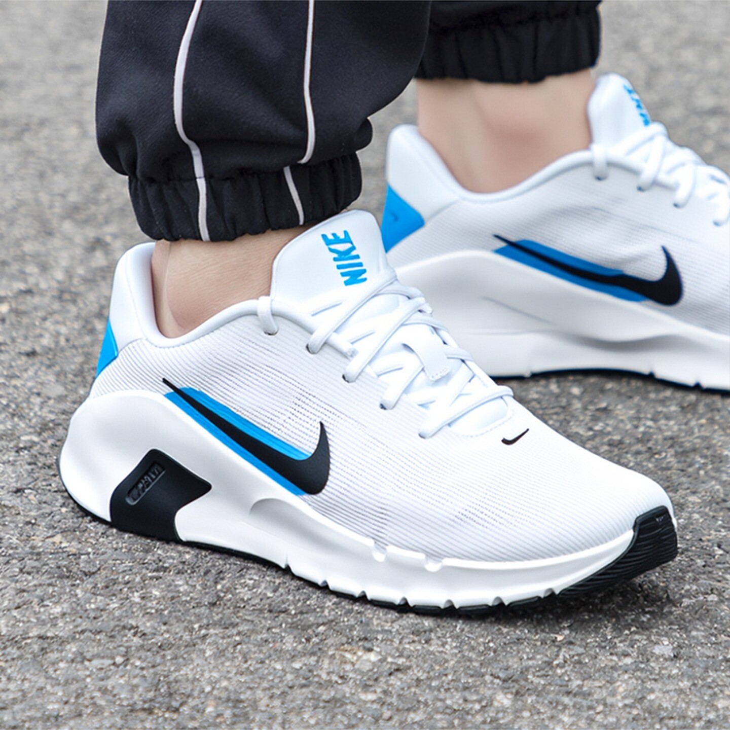 Nike耐克鞋子正品白色跑步鞋厚底运动鞋冬季新款网面鞋男鞋训练鞋