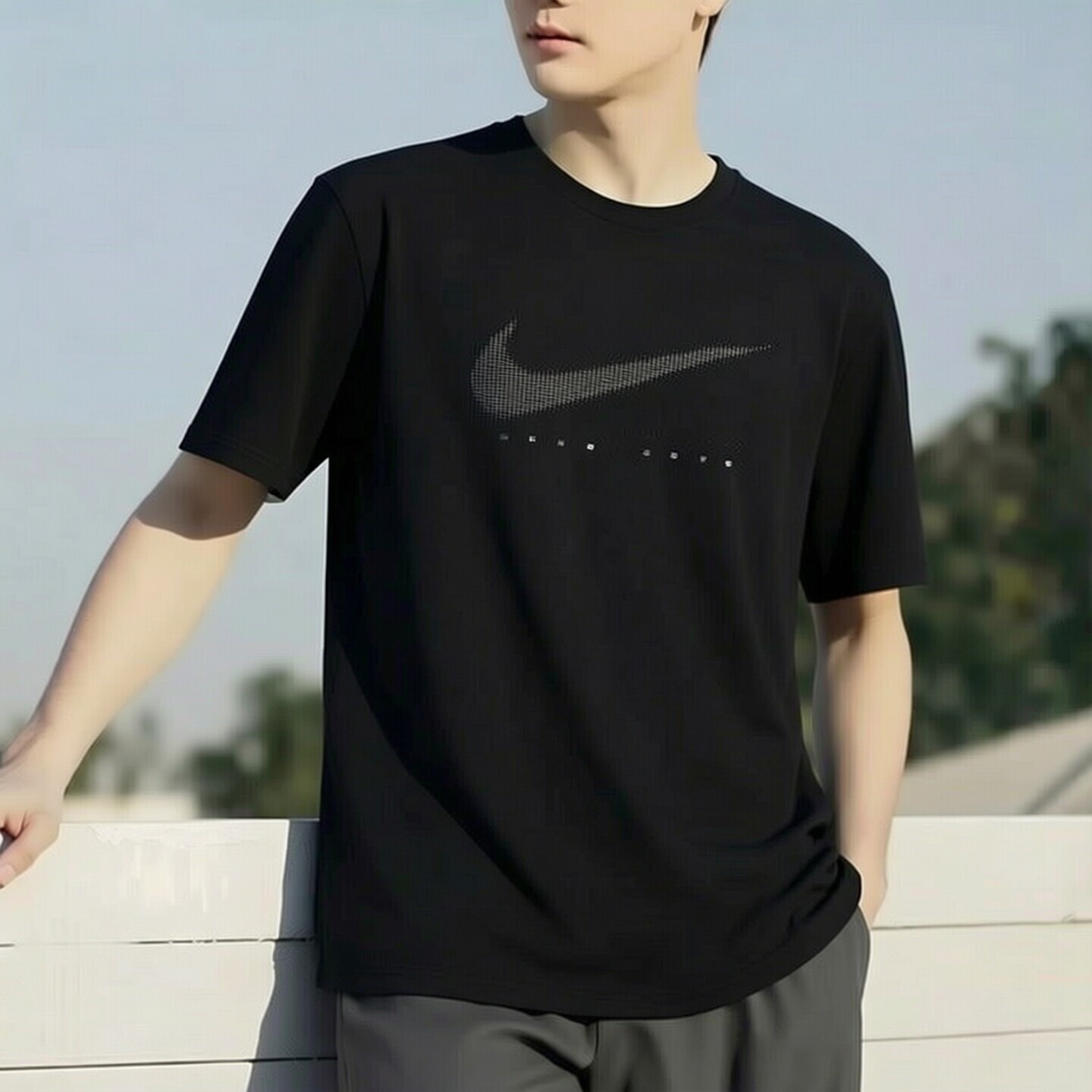 Nike耐克男冰丝速干透气短袖T恤图片