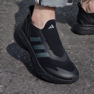 阿迪达斯一脚蹬男女鞋夏季新款透气缓震轻便网面跑步鞋情侣懒人鞋