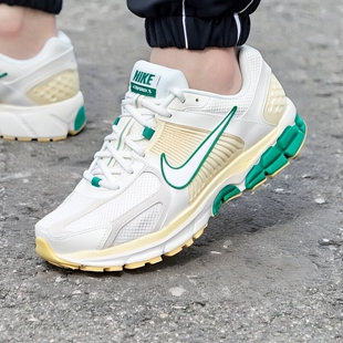 耐克鞋 ZOOM 子NIKE 秋季 VOMERO 新款 5男鞋 网面跑步鞋 旅游鞋 运动鞋