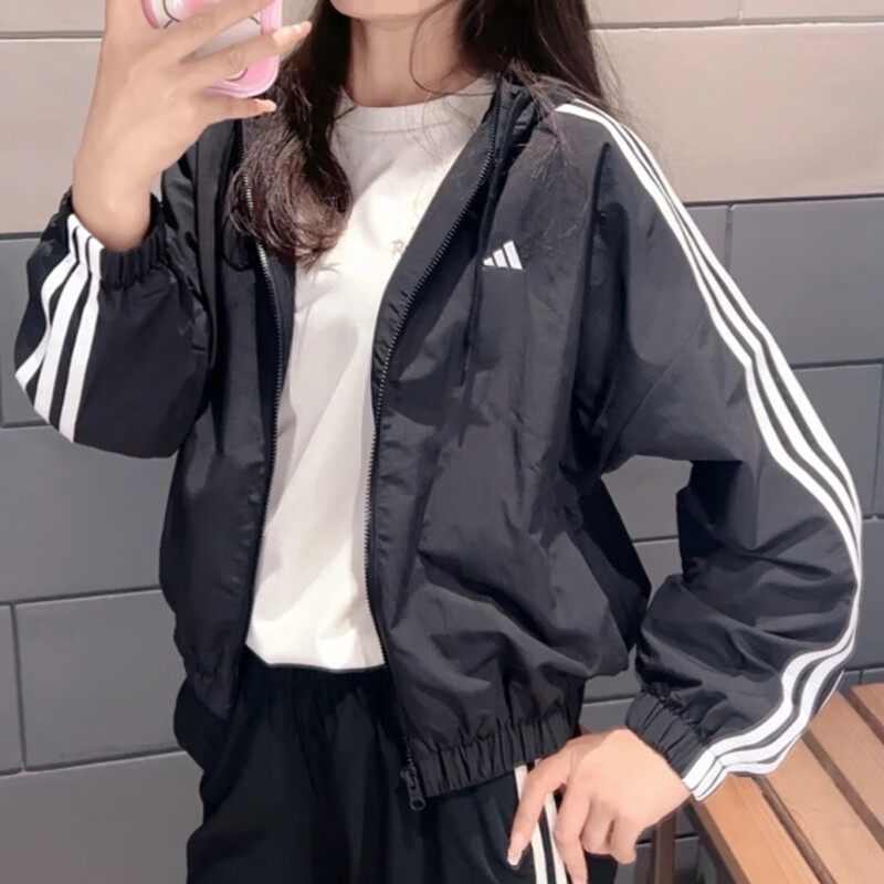 阿迪达斯短款外套女装新款三条纹运动服梭织透气连帽上衣宽松夹克,运动服/休闲服装,运动茄克/外套,淘宝优惠券,粉丝福利购,淘宝优惠卷