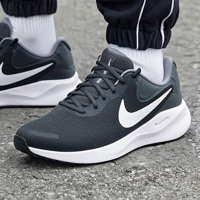 Nike耐克透气跑鞋男子网面运动鞋