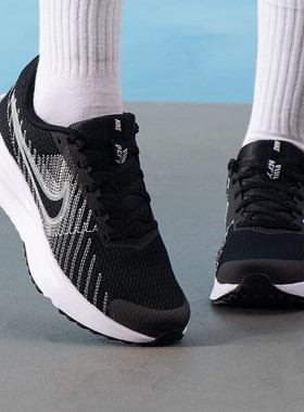 Nike耐克女鞋2025新款缓震轻便透气黑色运动旅行网面跑步鞋HM9593