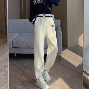 阿迪达斯三叶草米白束脚裤秋季新款宽松美式运动裤长裤纯棉女裤子