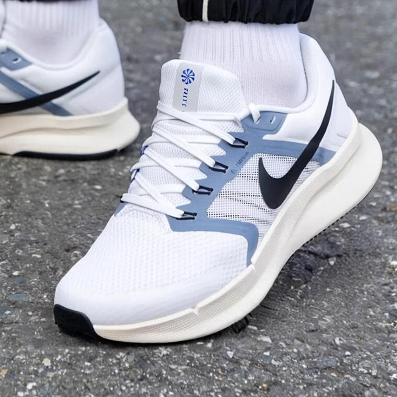 Nike耐克运动鞋男鞋正品26春季新款透气休闲鞋网面飞线跑步鞋男鞋