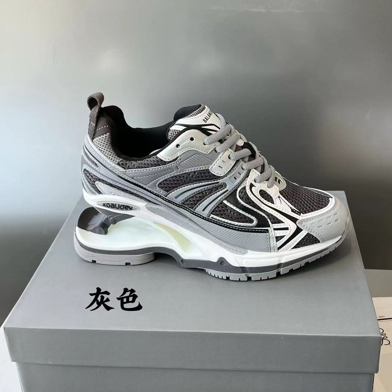 真皮复古弹簧鞋老爹鞋女2025春季新款透气显瘦运动运动休闲女真皮