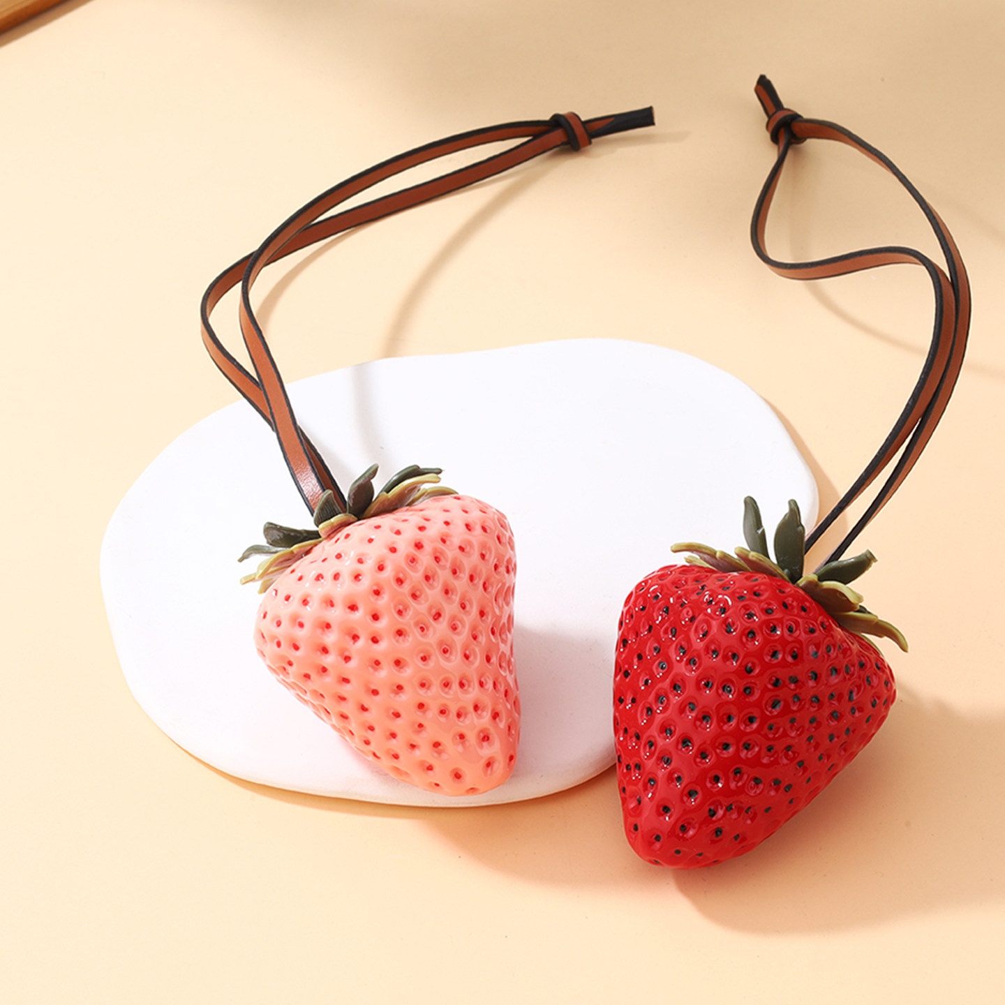 精致仿真草莓挂件strawberry挂饰