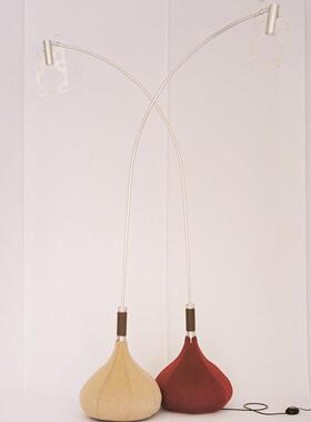 点光意大利Axolight Bul-Bo落地灯 包豪斯复古氛围悬臂钓鱼客厅