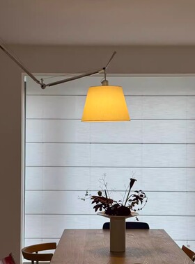 现货意大利Artemide Tolomeo摇臂吊灯 简约侘寂移动卧室餐厅设计