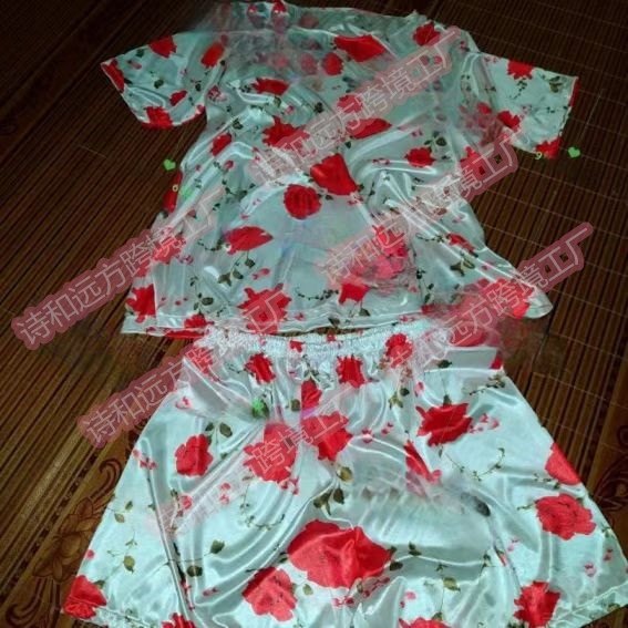 24 봄 신상 남녀 프린트 아이스 실크 잠옷 남녀 공통 섹시하고 편안한 세트 양면 실크 소프트 가정용