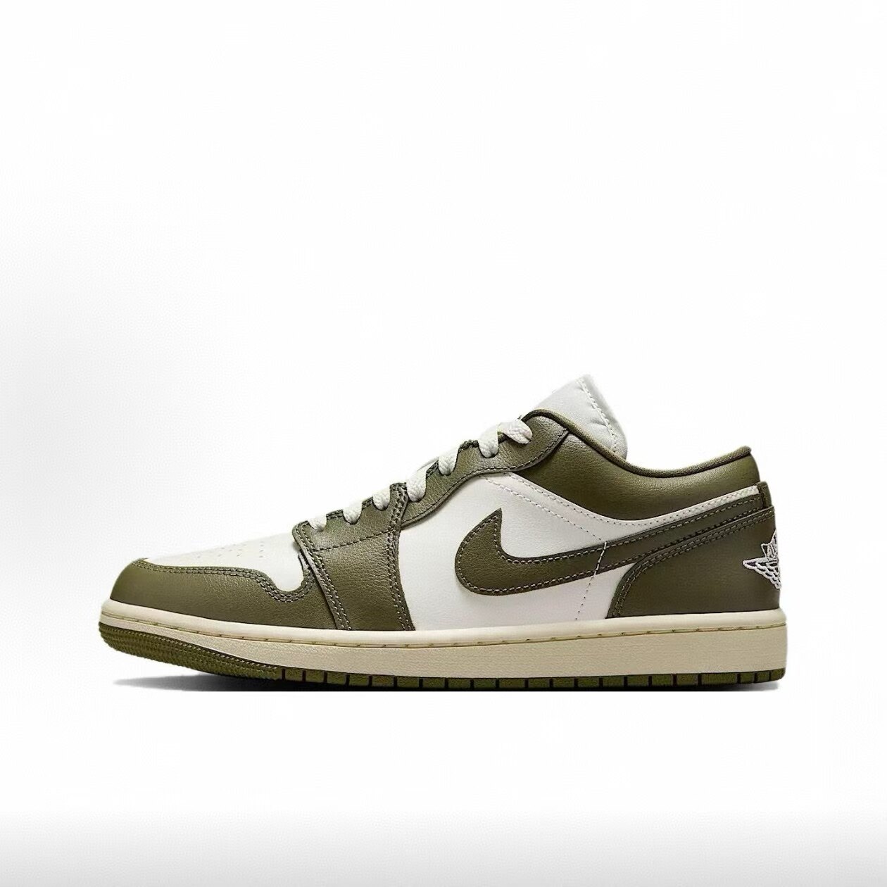 Nike Air Jordan1耐克正品现货复古低帮运动篮球鞋板鞋DC0774-122