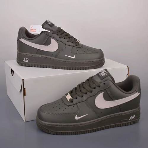 Nike AirForce1耐克正品空军舒适轻便百搭低帮休闲板鞋IV5732-001
