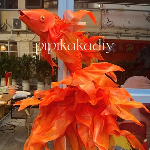 饰橱窗陈列商业美陈 置婚礼艺术装 2025新款 巨型鲤鱼美陈装