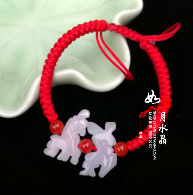属狗随身吉祥物虎马狗三合翡翠