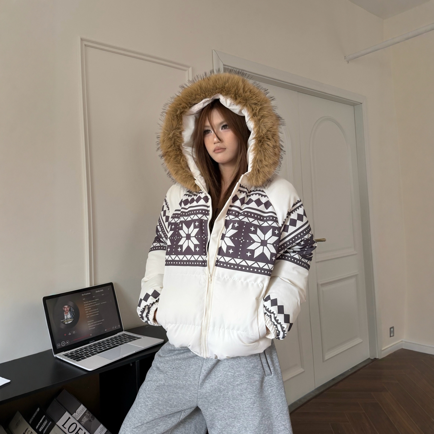 美式复古费费尔岛连帽毛领棉服