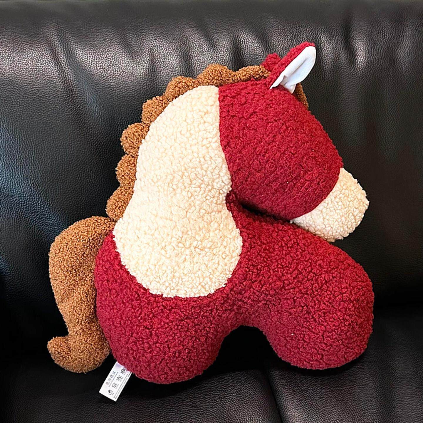 马年抱枕沙发客厅春节装饰摆件2026新款本命年毛绒玩偶新年礼物