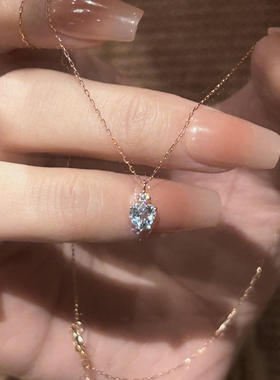 夏日清冷感轻奢蓝色宝石爱心吊坠项链女个性百搭高级感锁骨链颈链