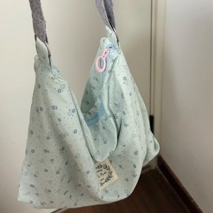 清新蓝花朵帆布包休闲百搭甜美少女心斜挎包通勤包包女 2025新款