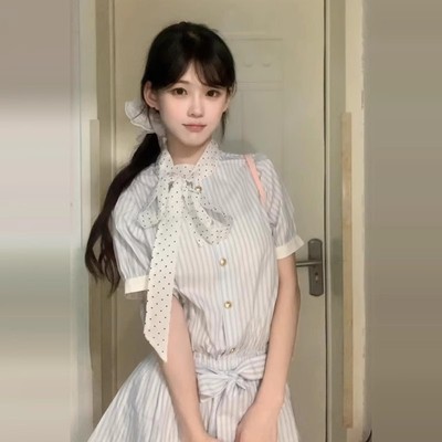 韩系学院风条纹衬衫连衣裙