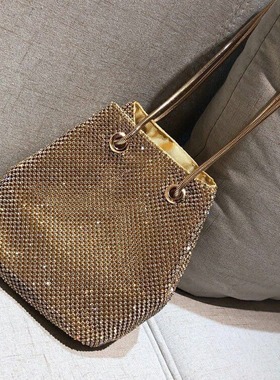 Crossbody rhinestone hand-held chain bag斜挎水钻手提链条包