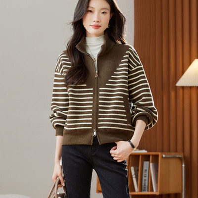 今年流行漂亮立领外套女