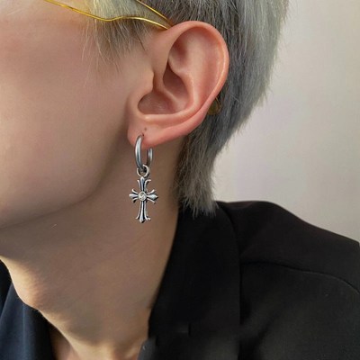 哥特暗黑镶钻十字架无耳洞耳夹