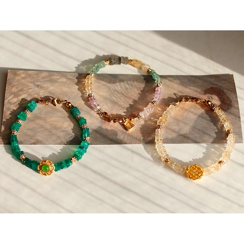 2/11月诞生石紫黄水晶萤石月光石美国包金设计感招财事业原创手链