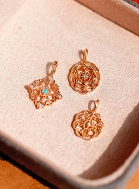 欧泊蕾丝摩洛哥中世纪窗花日系轻奢阿卡*项链925银镀金吊坠