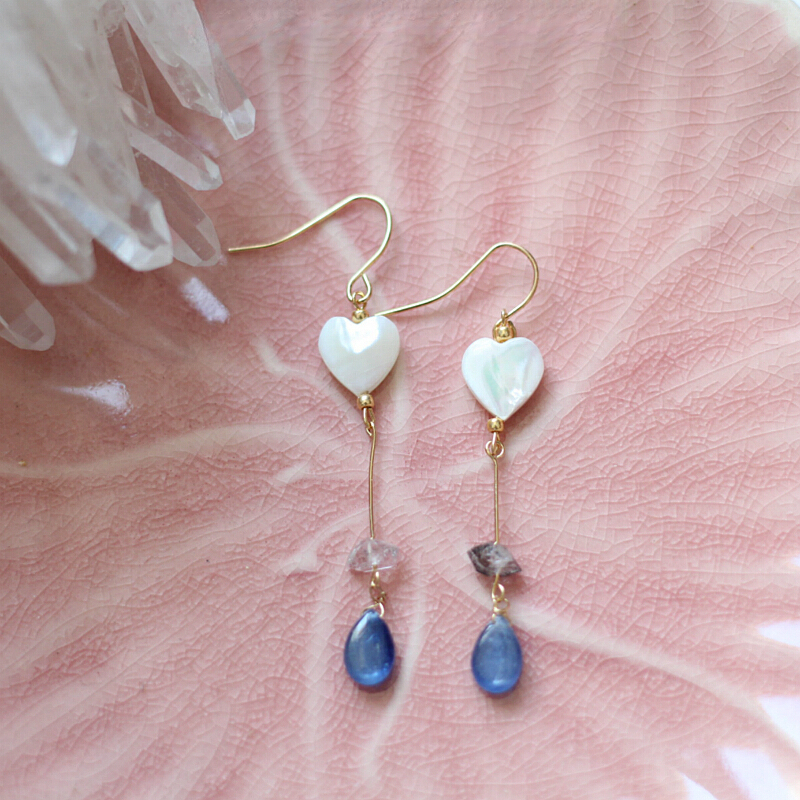 天然蓝晶石白贝闪灵钻耳环