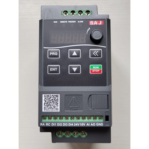 SAJ三晶变频器VM600G-2S2R2单相220v 1R5 4TR75 三相380V调速控制
