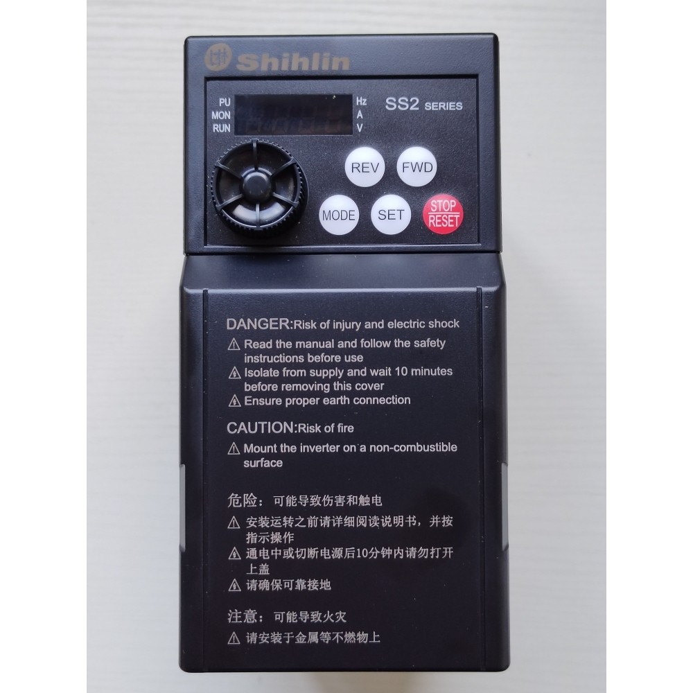 士林变频器SS2-021-1.5K单相220V电机调速 043-0.75 3.7k三相380V