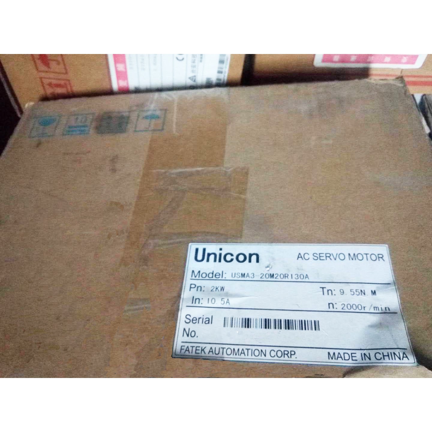 台湾永宏A3伺服驱动器USDA3-2020PB00伺服电机USMA3-20M10R130A