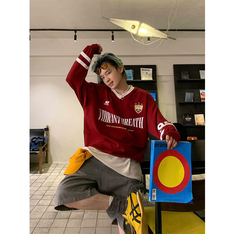 NECOYEP2024美式V领字母卫衣