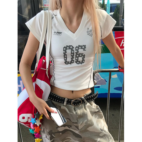 NECOYEP美式复古数字印花V领短袖T恤女夏季修身显瘦正肩短上衣