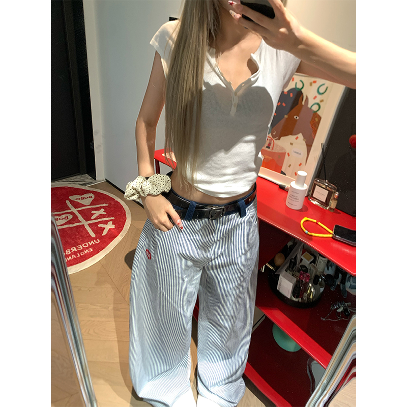 NECOYEP美式排扣设计感半开领短袖T恤夏季女修身显瘦百搭短款上衣