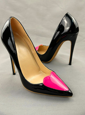 欧美新款12cm细跟浅口黑色拼色爱心尖头网红甜美单鞋日常10cm